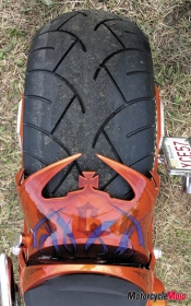 Motorcycle-Mojo_09_Boots-Bike